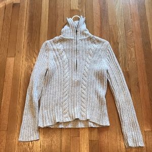 Turtle neck grey sweater